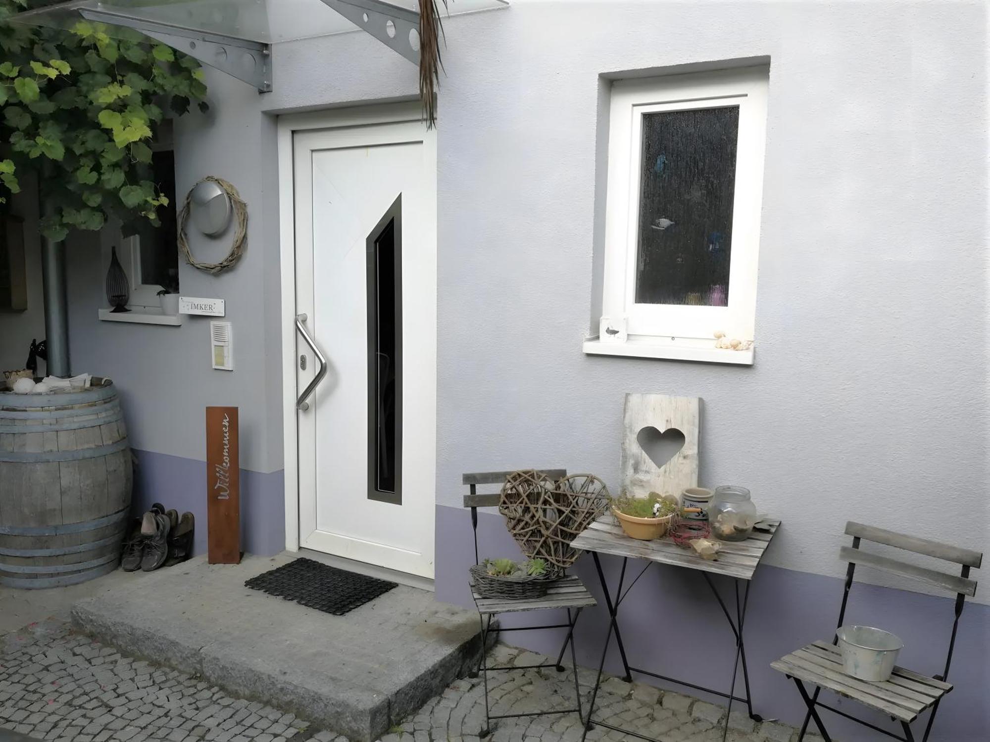 Bed and Breakfast Haus Bienen à Ihringen Extérieur photo